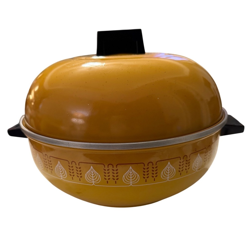 Vintage West Bend No 124 Harvest Gold‎ Electric Serving Oven Food Warmer